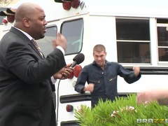 Большие сиськи, Блондинки, Реалити, Униформа