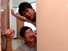 Asiatisch, Blasen, Spermaladung, Aufs gesicht abspritzen, Sporthalle, Hardcore, Hd, Japanische massage