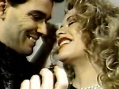 Anal, Gros cul, Grosse bite, Gros seins, Sucer une bite, En levrette, Mère que j'aimerais baiser, Rétro ancien