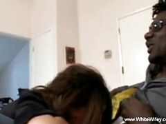 Anal, Sucer une bite, Brunette brune, Tromperie, Interracial, Mère que j'aimerais baiser, Tabou, Plan cul à trois