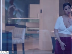 Cul, Sucer une bite, En levrette, Poilue, Branlette thaïlandaise, Seins naturels, Chatte, Adolescente