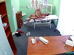 Leie, Bad, Blasen, Arzt, Handjob, Lecken, Krankenschwester, Büro
