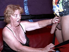 Leie, Grosser schwanz, Blasen, Hundestellung, Erstes mal, Behaart, Reif, Monster