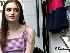Morena, Estilo perrito, Sexo duro, Hd, Oficina, Pequeña, Espía, Adolescente