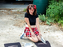 Braunhaarige, Pummelig, Dildo, Frau, Hd, Schulmädchen, Rasiert, Sich ausziehen