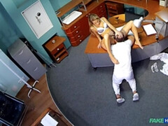 Amateur, Lamer culo, Estilo perrito, Penetracion con dedos, Lamidas, Oficina, Coño, Voyeur