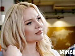 In den arsch, Grosse titten, Braunhaarige, Spermaladung, Hausfrau, Mutti, Titten, Ehefrau