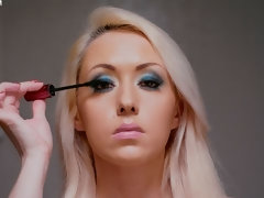 Grosser arsch, Grosse titten, Blondine, Blasen, Handjob, Milf, Pov, Entkleiden