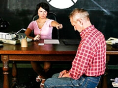 Arsch, Blasen, Braunhaarige, Handjob, Küssen, Lecken, Jungendliche (18+), Titten