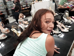 Sucer une bite, Brunette brune, En levrette, Hd, Seins naturels, Nénés