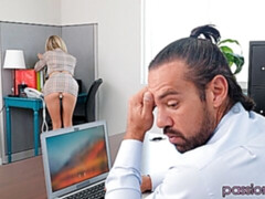 Kont, Blond, Pijpbeurt, Gevangen, Zoenen, Masturbatie, Strippen, Tiener