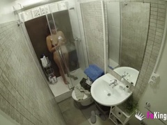 Amateur, Sucer une bite, Brunette brune, En levrette, Européenne, Espagnole, Plan cul à trois