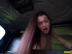 茶髪の, 車, ドレス, 顔射, 自然山雀, ピアス, ゴックンする, オッパイの