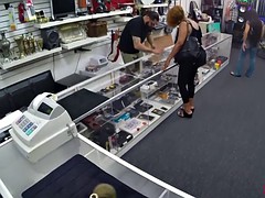 Big butt woman drilled at the pawnshop