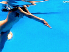 Kont, Grote kont, Ex vriendin, Vrouw, Biljart, Openbaar, Alleen, Onderwater