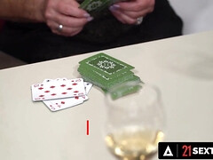 Grosse titten, Blasen, Vollbusig, Spermaladung, Behaart, Reif, Natürlichen titten, Titten