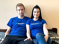 Chambre à dormir, Gros cul, Grosse bite, Gros seins, Sucer une bite, Brunette brune, En levrette, Adolescente