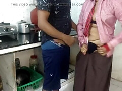 18 ans, Petit ami, Indienne, Cuisine, Chatte, Adolescente, Serré, Vierge