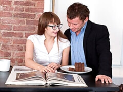 In den arsch, Grosser arsch, Blasen, Braunhaarige, Natürlichen titten, Zierlich, Jungendliche (18+), Titten