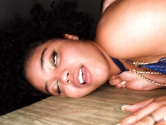 Morena, Sexo duro, Coño, Cabello corto