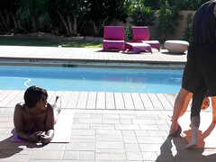 Asiatisch, Grosse titten, Schwarz, Hundestellung, Schwarz, Im freien, Rotschopf, Nass