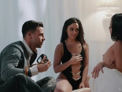 Arsch, Blasen, Braunhaarige, Schwanz, Hardcore, Milf, Muschi, Jungendliche (18+)