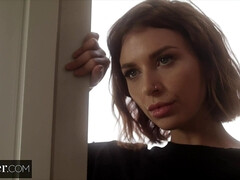 Gros seins, Sucer une bite, Brunette brune, En levrette, Faciale, Hard, Réalité, Chevaucher