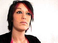 Grosser arsch, Grosser schwanz, Grosse titten, Blasen, Braunhaarige, Milf, Kurzes haar, Titten