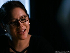 Жопа, Большие сиськи, Фетиш, Секс без цензуры, Поцелуи, Лизание, Натуральные сиськи, Порка