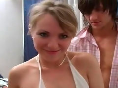 ブロンド, フェラチオ, バック, ダブル開発, 手コキする, 3p男男女, ティーン, 三人