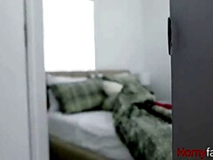 Gros cul, Gros seins, Brunette brune, Plantureuse, Fétiche, Hard, Interracial, Adolescente