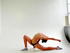 Большие сиськи, Женщины, Хд, Обнаженные, Киски, Русские, Соло, Молоденькие