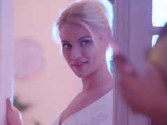 Cul, Blonde, Mignonne, Tchèque, Petite amie, Branlette thaïlandaise, Allumeuse, String