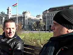 Anal, Gros seins, Sucer une bite, Double pénétration, Fille latino, Plan cul à trois, Nénés