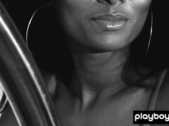 Souple, Naturelle, Seins naturels, Rasée, Maigrichonne, Softcore, Solo, Nénés