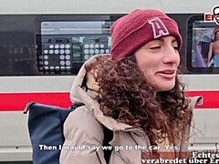 18 jahre, Leie, Papi, Deutsch, Milf, Pov, Öffentlich, Zug