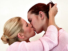 アナル, 指いじり, 挿入, なめる, オナニー, オマンコ, 三人, おもちゃ