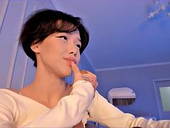 Grote mammen, Masturbatie, Moeder die ik wil neuken, Alleen, Tieten likken