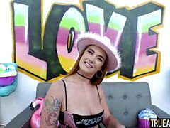 アナル, デカ尻, 中出し, バック, ハードコア, 怪物, 赤毛, おもらし