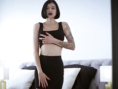 Black lips work great for white dicks in this XXX movie