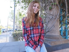 Крупный план, Экстремальный секс, Большие дырки, Оргазм, На публике, Соло, Игрушки, Под юбкой