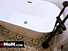 Cul à la bouche, Gros cul, Éjaculation interne, Tir de sperme, En levrette, Hd, Rugueux, Belle mère