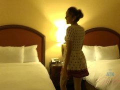 Bikini, Mamada, Corrida, Masturbacion con pies, Novia, Bragas, Coño, Flaco