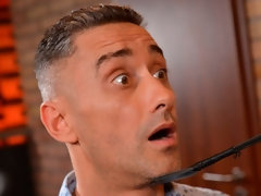 デカ尻, ブロンド, 服従, 手コキする, ゴム, なめる, オナニー, 淫乱熟女