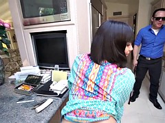 Брюнетки, Рогоносцы, Семяизвержение, Секс без цензуры, Домохозяйки, Латиноамериканки, Наездница