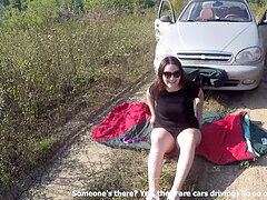 Penetracion con dedos, Gafas, Masturbación, Desnudo, Al aire libre, Público, Adolescente, Juguetes