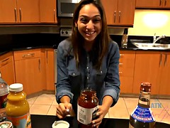 One date with Sara is all it takes to give her a creampie