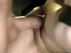 Blond, Hardcore, Natuurlijke tieten, Kut duiken, Servisch