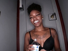 Grote lul, Rondborstig, Classisch, Schattig, Lul, Interraciaal, Tepels, Kut duiken