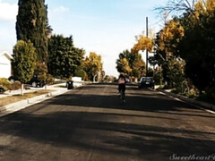 Lécher le cul, Fétiche, Embrassement, Seins naturels, Piercing, Chatte, Belle mère, Nénés